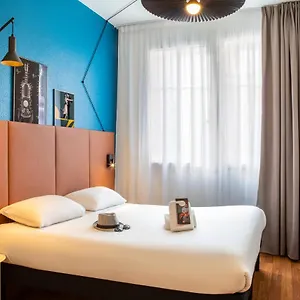 *** Otel Ibis Ornano Montmartre Nord 18eme Fransa