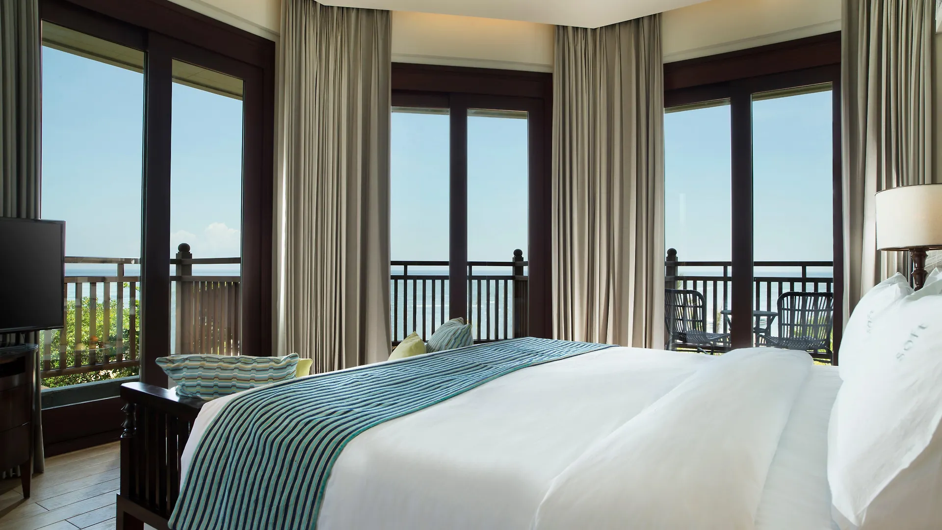 Holiday Inn Resort Bali Nusa Dua By Ihg 5*, Нуса-Дуа Индонезия